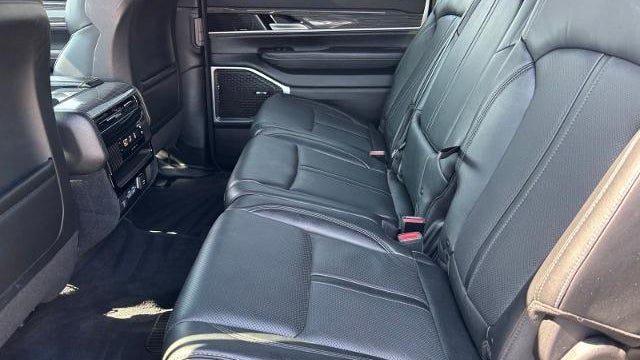 2022 Jeep Wagoneer Series II Carbide