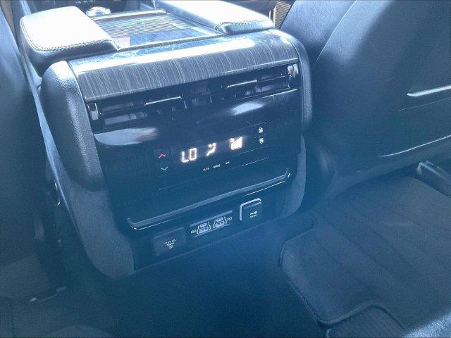 2022 Jeep Wagoneer - $34,999
