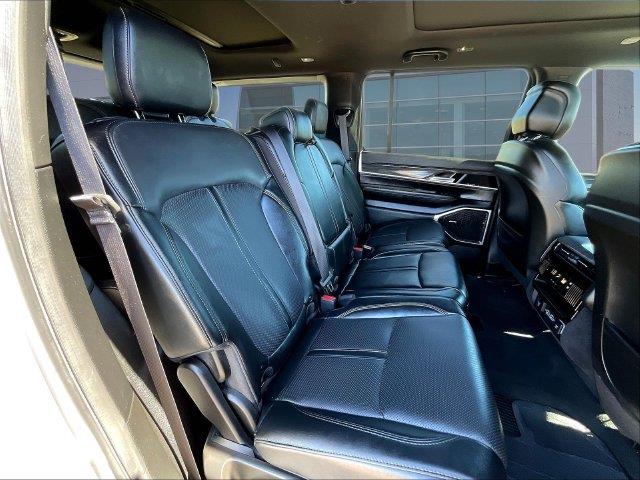 2022 Jeep Wagoneer - $34,999