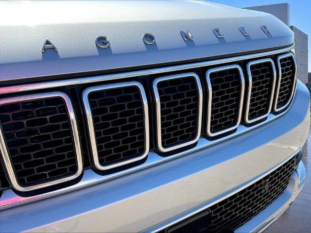 2022 Jeep Wagoneer - $34,999