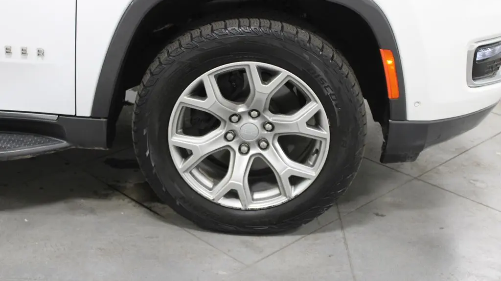 2022 Jeep Wagoneer Series II Carbide