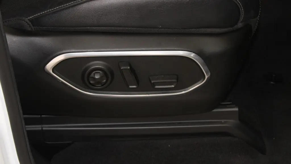 2022 Jeep Wagoneer Series II Carbide