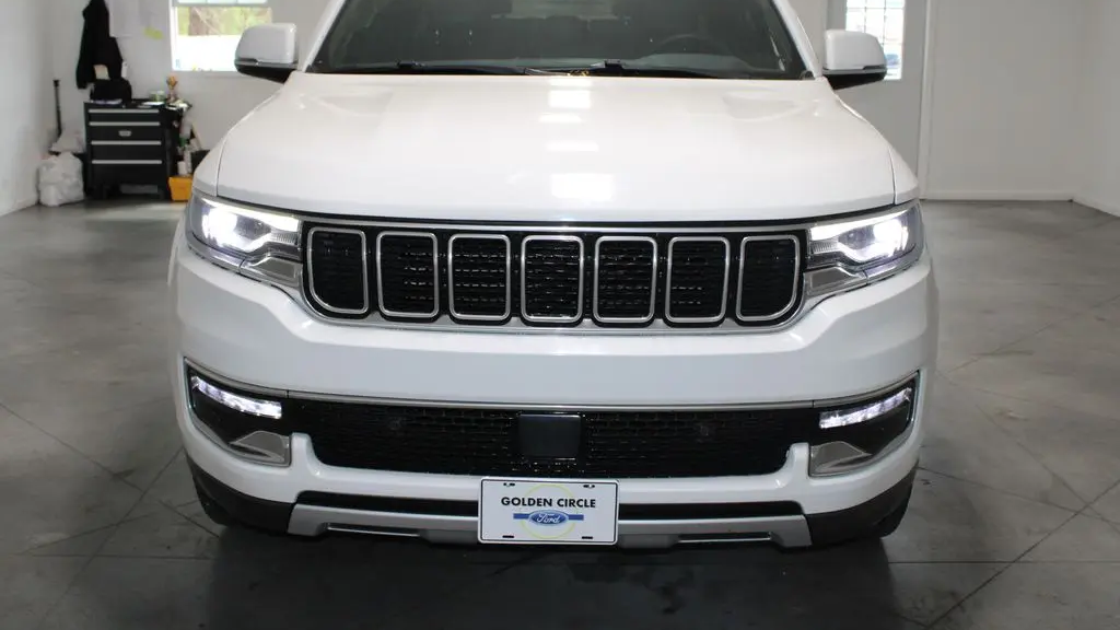 2022 Jeep Wagoneer Series II Carbide