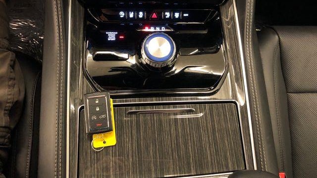 2022 Jeep Wagoneer Series II Carbide