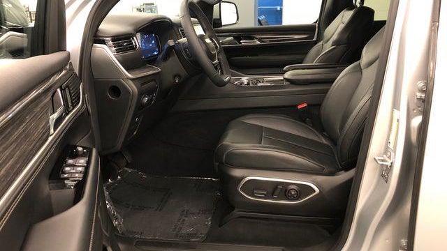 2022 Jeep Wagoneer Series II Carbide