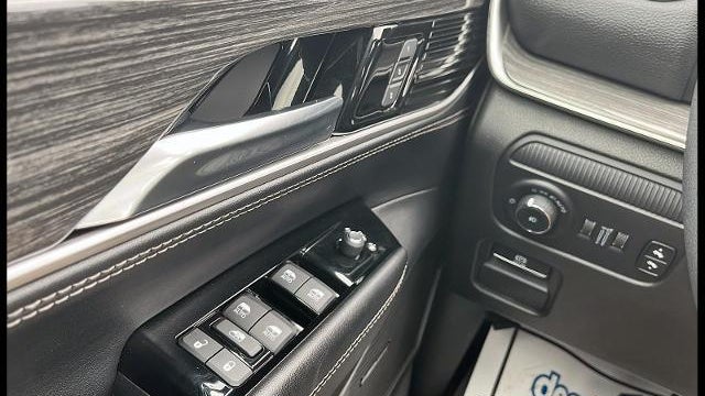 2022 Jeep Wagoneer Series II Carbide