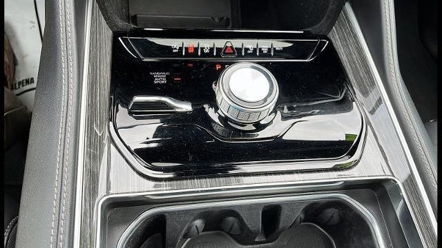 2022 Jeep Wagoneer Series II Carbide