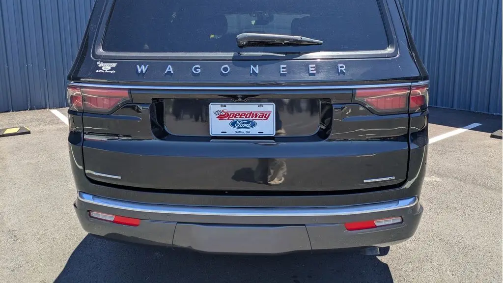 2022 Jeep Wagoneer Series II