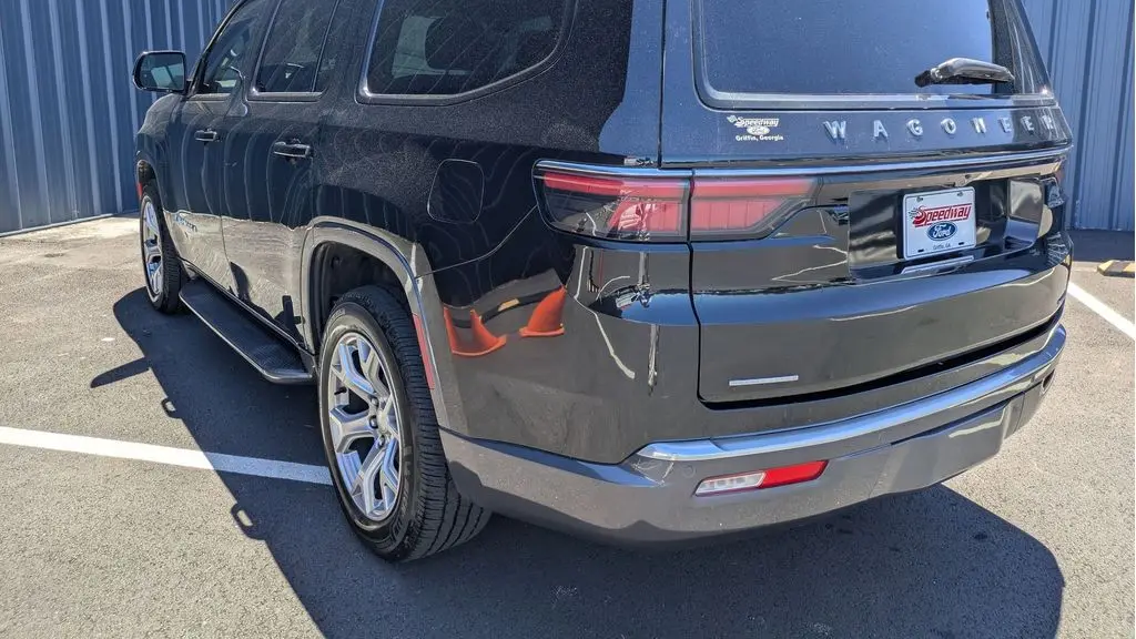 2022 Jeep Wagoneer Series II