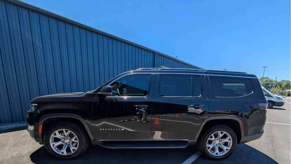 2022 Jeep Wagoneer Series II
