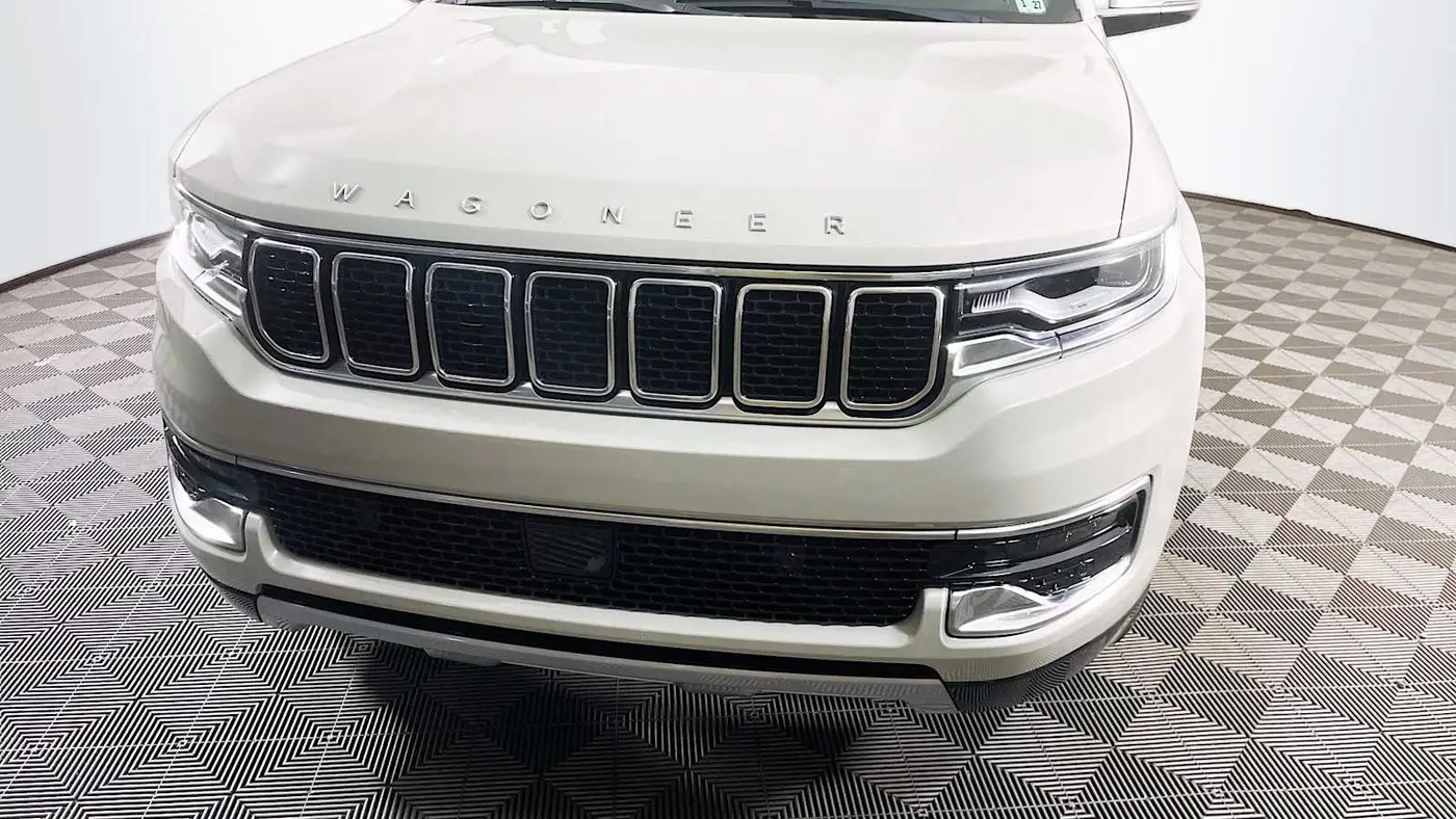 2022 Jeep Wagoneer Series II Carbide