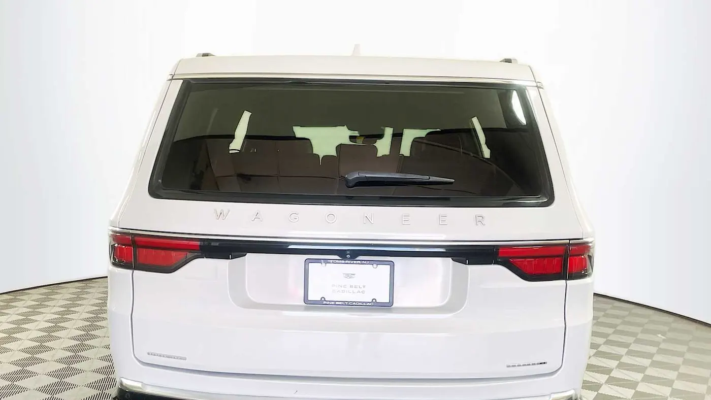 2022 Jeep Wagoneer Series II Carbide
