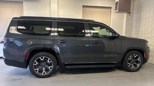 2023 Jeep Wagoneer Series III