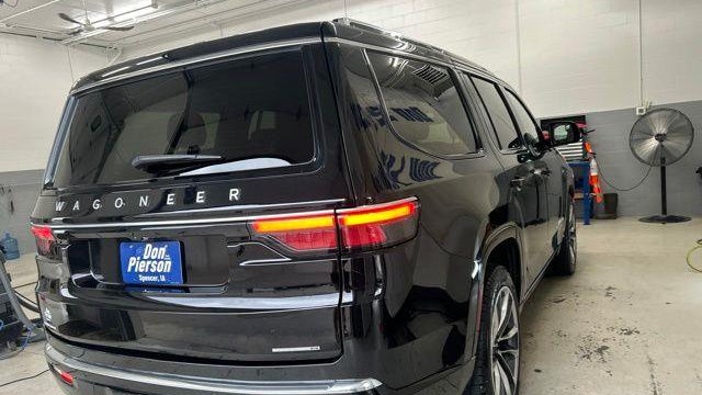 2023 Jeep Wagoneer Series III