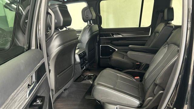 2023 Jeep Wagoneer Series III