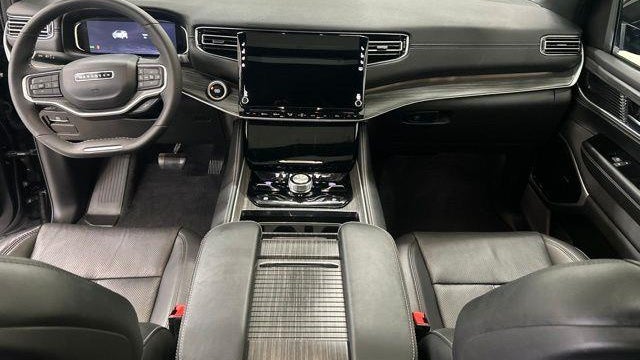 2023 Jeep Wagoneer Series III