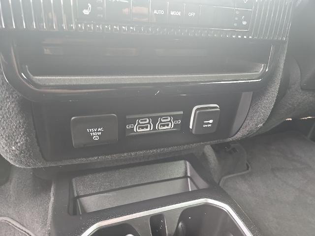 2024 Jeep Wagoneer - $38,143