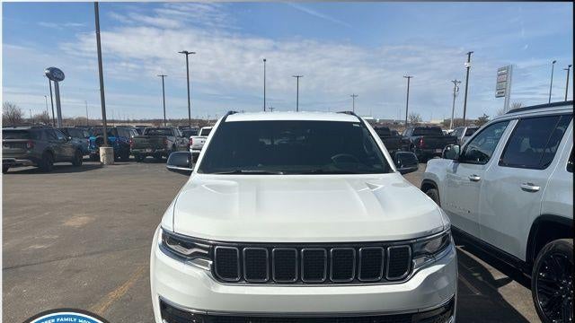 2023 Jeep Wagoneer Series III