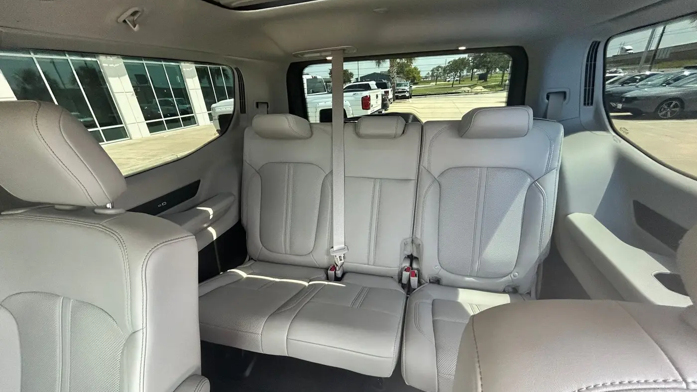 2024 Jeep Wagoneer Series III