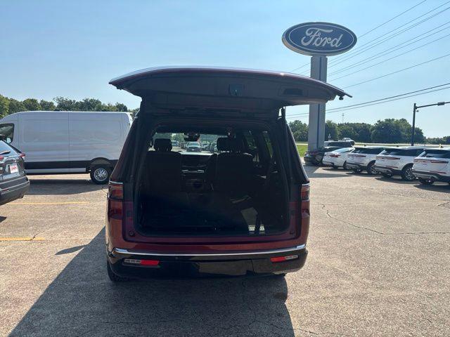 2024 Jeep Wagoneer - $40,425