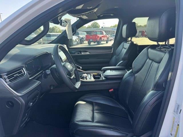 2023 Jeep Wagoneer - $40,000