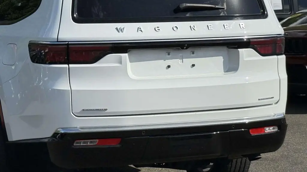 2023 Jeep Wagoneer Series III