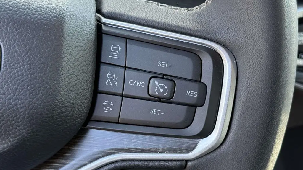 2023 Jeep Wagoneer Series III