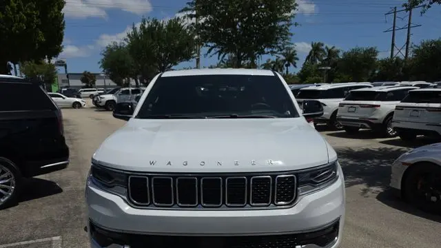 2023 Jeep Wagoneer Series III