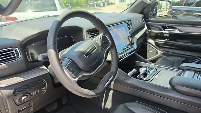 2023 Jeep Wagoneer Series III