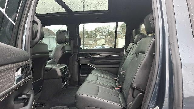 2023 Jeep Wagoneer Series III