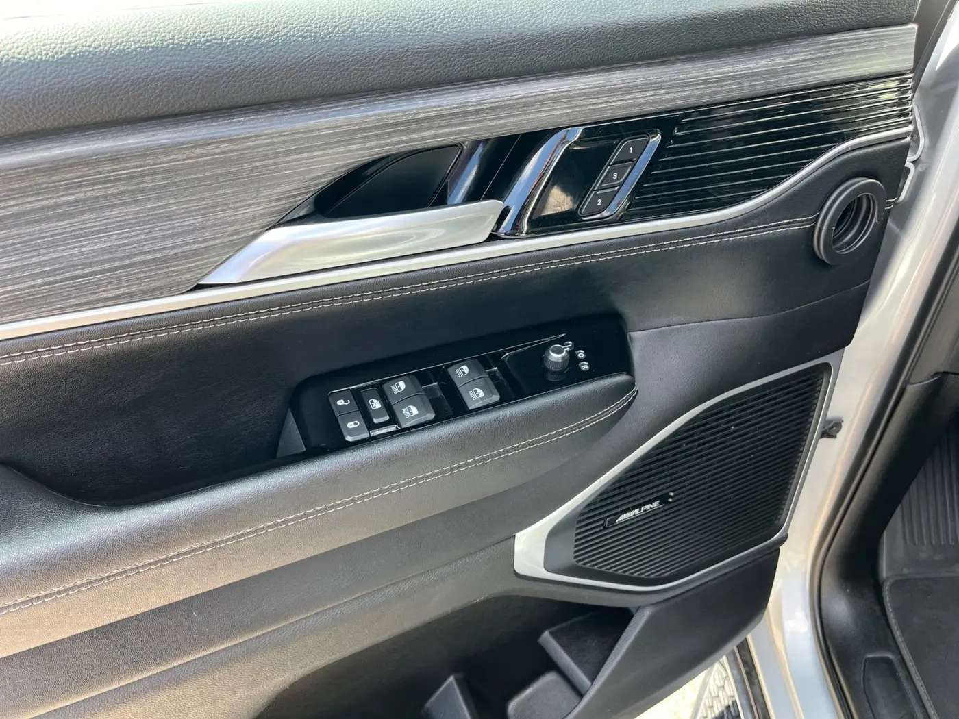 2024 Jeep Wagoneer