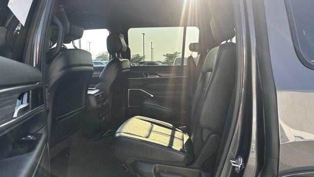2024 Jeep Wagoneer Series III