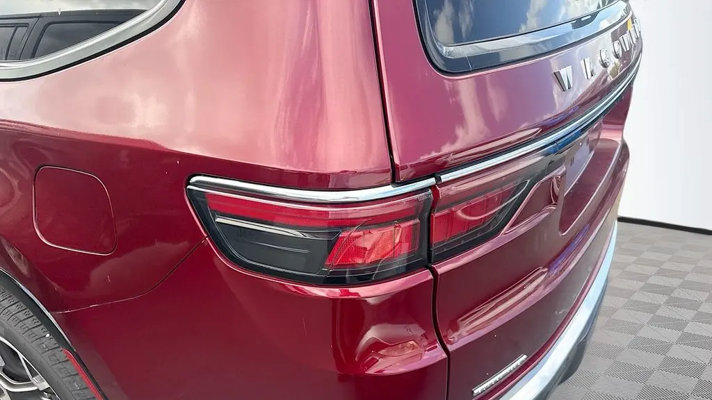 2023 Jeep Wagoneer Series III