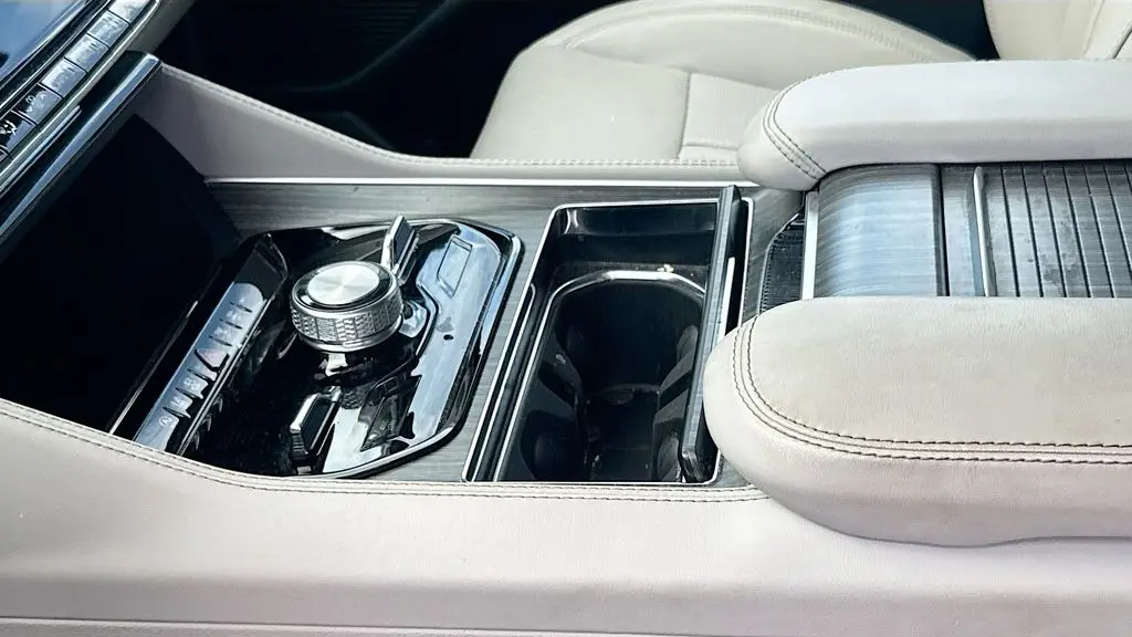 2023 Jeep Wagoneer Series III