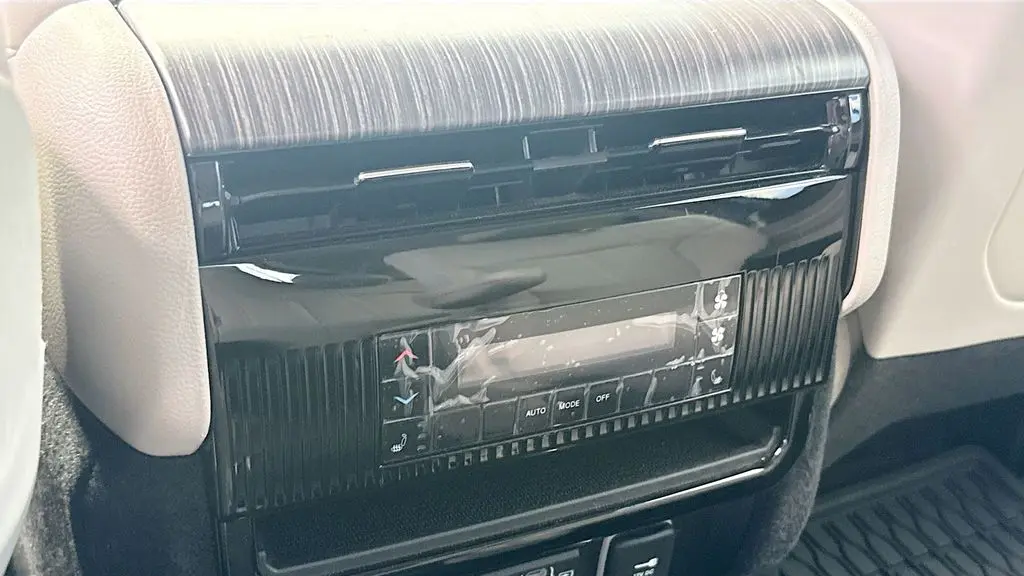 2023 Jeep Wagoneer Series III
