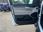 2023 Wagoneer Thumbnail 11