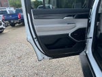 2023 Wagoneer Thumbnail 15
