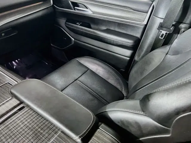 2024 Jeep Wagoneer - $38,900