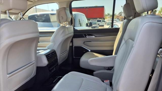 2024 Jeep Wagoneer Series III