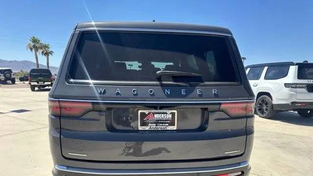 2023 Jeep Wagoneer Series III