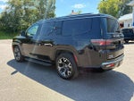 2023 Wagoneer Thumbnail 3