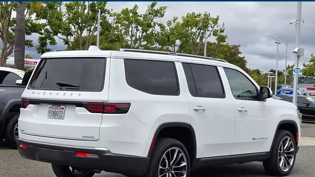 2022 Jeep Wagoneer Series III Carbide