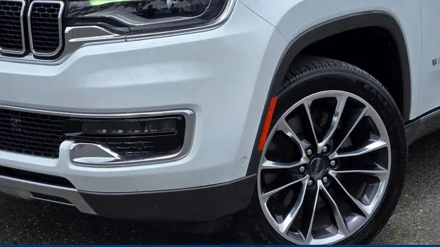 2022 Jeep Wagoneer Series III Carbide
