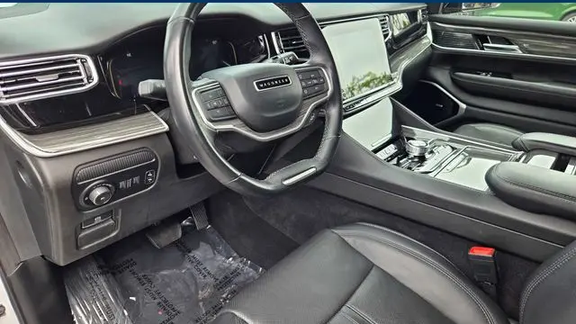 2022 Jeep Wagoneer Series III Carbide