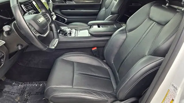 2022 Jeep Wagoneer Series III Carbide