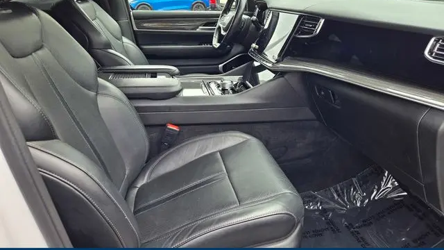 2022 Jeep Wagoneer Series III Carbide