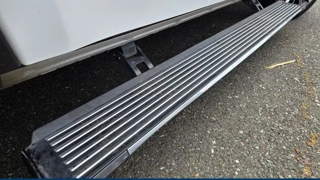 2022 Jeep Wagoneer Series III Carbide