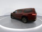 2022 Wagoneer Thumbnail 5