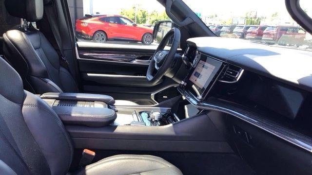 2022 Jeep Wagoneer Series III Carbide