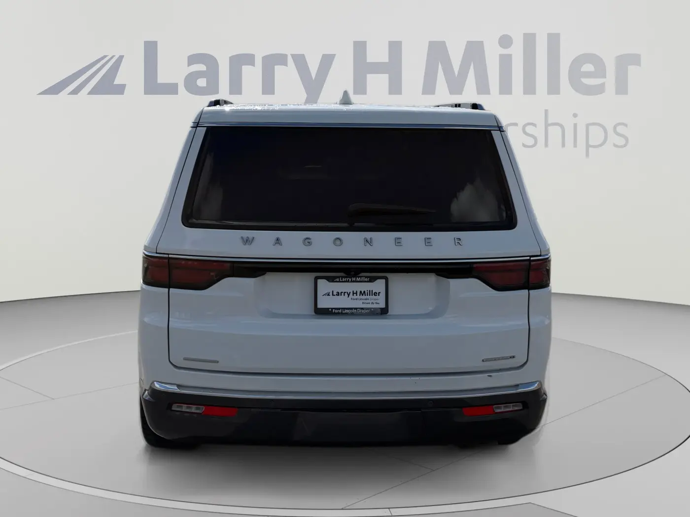 2022 Jeep Wagoneer - $30,000